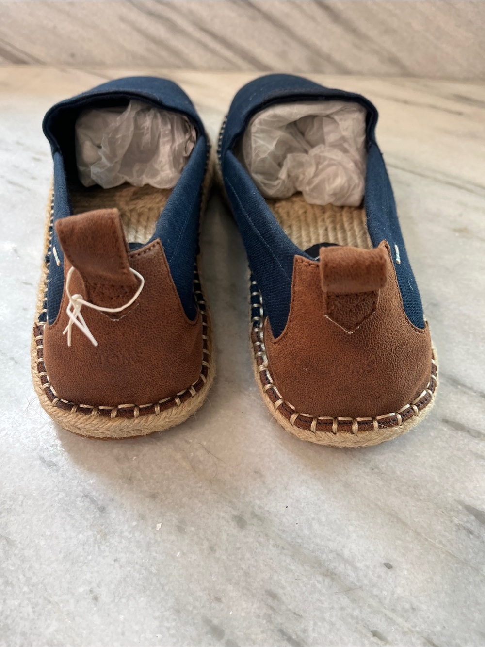 Toms Men's Navy Canvas Slip-On Espadrilles with Brown Heel Tabs NWOT - Picture 3 of 9